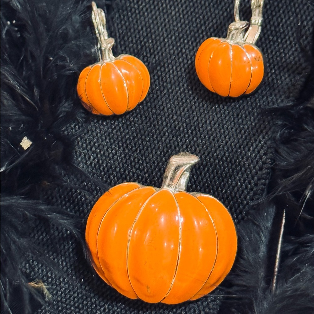 Silver Pumpkin Brooch/Necklace Slide and Matching Pumpkin Earrings